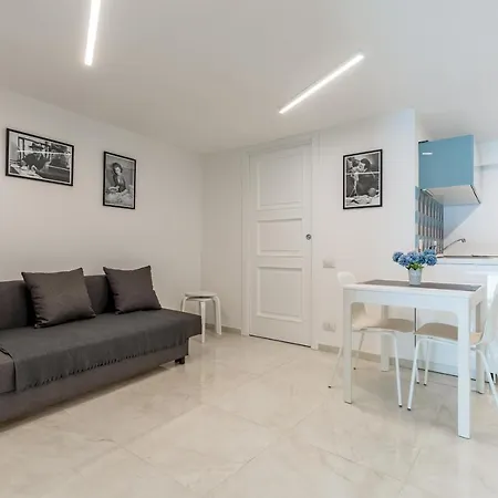 Umberto's Nest At Toledo Apartment Naples