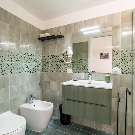 Umberto's Nest At Toledo Apartment *